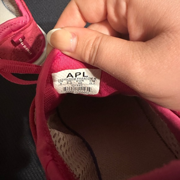 APL Women’s Techloom Phantom Running Shoe in Fusion Pink - Picture 6 of 10